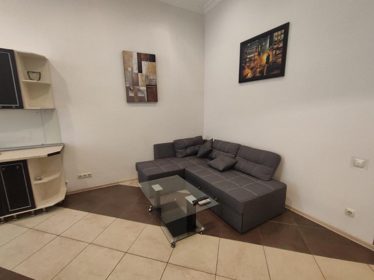 Comfortable Apartment On Mikhaylovskiy Lane เคียฟ ภายนอก รูปภาพ
