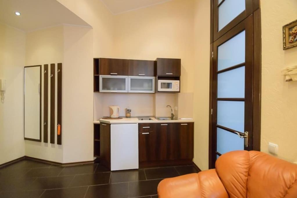 Comfortable Apartment On Mikhaylovskiy Lane เคียฟ ภายนอก รูปภาพ