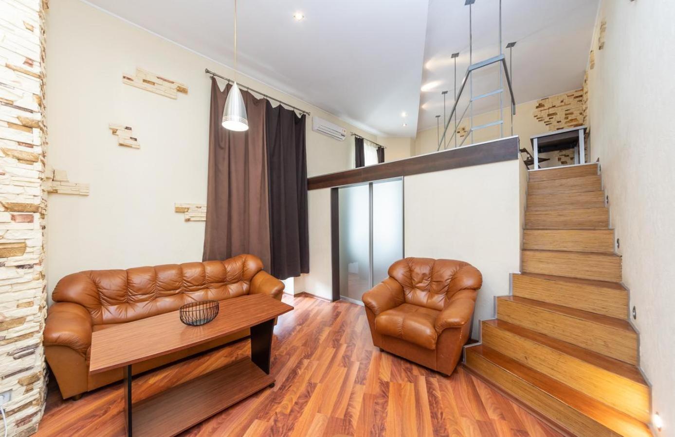 Comfortable Apartment On Mikhaylovskiy Lane เคียฟ ภายนอก รูปภาพ