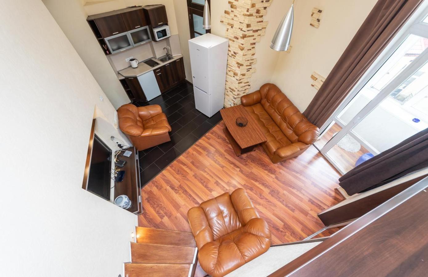 Comfortable Apartment On Mikhaylovskiy Lane เคียฟ ภายนอก รูปภาพ