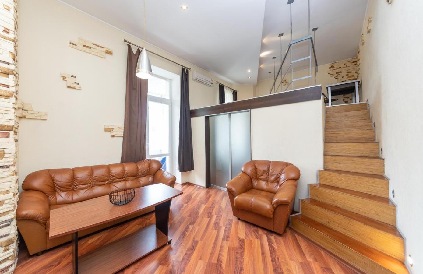 Comfortable Apartment On Mikhaylovskiy Lane เคียฟ ภายนอก รูปภาพ