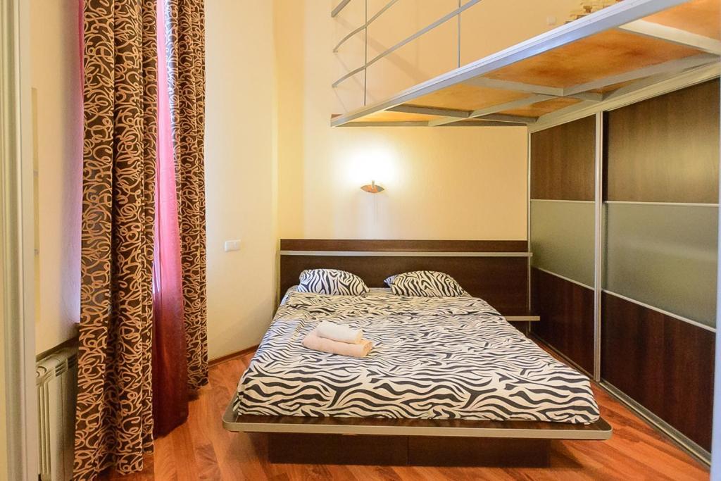 Comfortable Apartment On Mikhaylovskiy Lane เคียฟ ภายนอก รูปภาพ